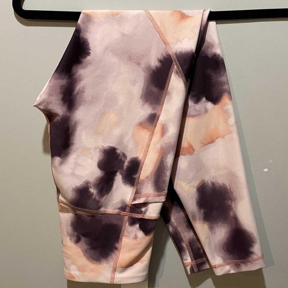 Old Navy Power Soft Leggings - Picture 2 of 5